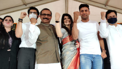 ‘वर्ल्ड हेल्थ डे’ पर सेहतमंद रहने का संदेश देने पहुंचे आदित्य ठाकरे, ‘बिग बॉस’ फेम रेसलर संग्राम सिंह भी आए नजर