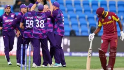 Scotland की धारदार गेंदबाज़ी के सामने West Indies हुई पस्त, Super Six Match में स्कॉटलैंड को मिला ‘इतने’ रनों का टारगेट