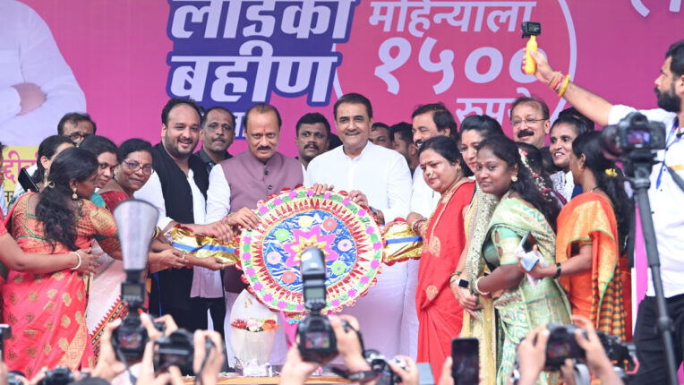 Congress MLA Zeeshan Siddiqui openly rebelled, joined Ajit Pawar rally