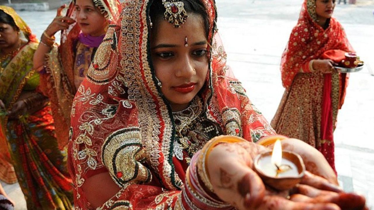 karwa chauth करवा चौथ दान, राशि अनुसार दान,