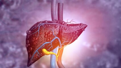 World Health Day 2025: कहीं आपका लिवर तो नहीं हो रहा बीमार, तुरंत पहचानें और करें बचाव