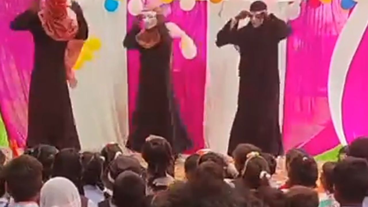 यूपी में छात्रों ने बुर्का पहनकर अश्लील गाने पर किया डांस… मुस्लिम समुदाय भड़का, Viral Video पर मचा बवाल