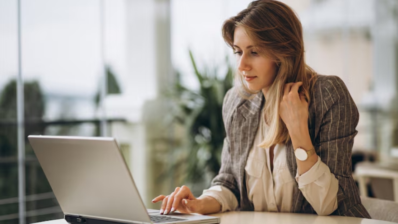 अगर Mac या Chrome चलाते हैं तो सावधान, CERT-In की चेतावनी, अपडेट नहीं किया तो डेटा हो सकता है चोरी