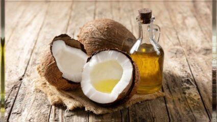 बुढ़ापे तक रहना चाहते हैं बालों के धनी, तो कौन सा तेल क्या मिलाकर लगाएं? यहां जानिए