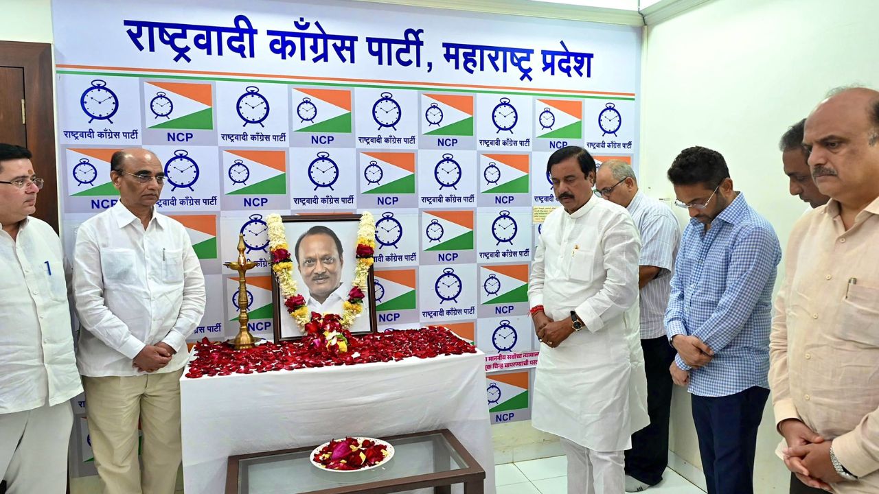 अजित पवार के निधन के बाद पहली बार NCP के प्रदेश कार्यालय पहुंचे सुनील तटकरे, सुनेत्रा पवार पर कही बड़ी बात