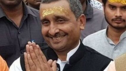मुझे चरित्रहीन साबित करने में जुटा है कुलदीप सेंगर का परिवार…उन्नाव रेप पीड़िता ने Video जारी कर मांगी मदद