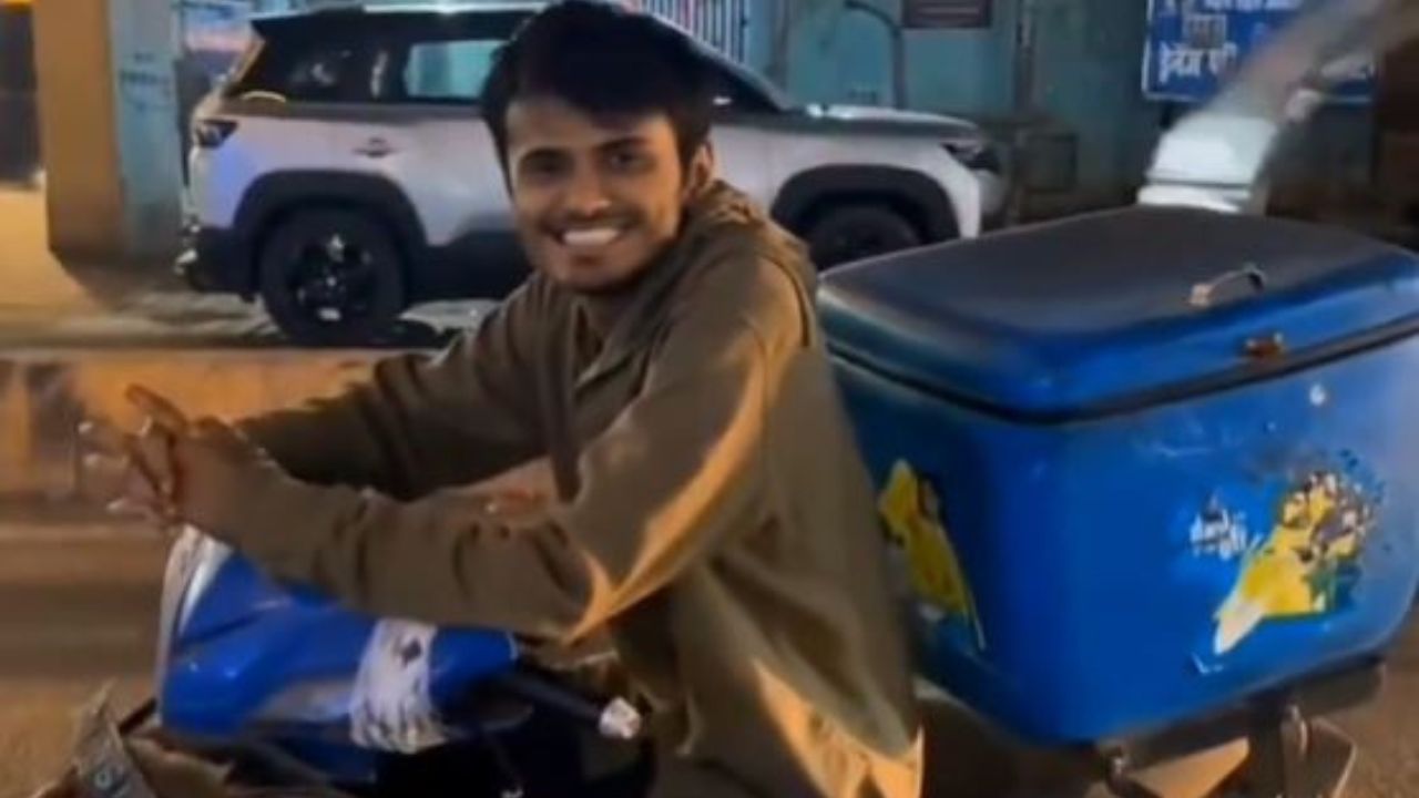 स्कूल की दोस्त ने उड़ाया पिज्जा डिलीवरी बॉय का मजाक, वीडियो वायरल होने पर भड़के लोग