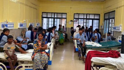 प्रेयर के समय शुरू हुई उल्टियां…देखते ही देखते अस्पताल पहुंचे 70 छात्र; गड़चिरोली में फूड पॉइजनिंग से हड़कंप