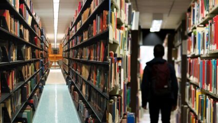 वर्धा में पढ़ाई की संस्कृति पर संकट, तीन साल में 10 ग्रंथालय बंद, 8 पर ताला लटकने की आशंका