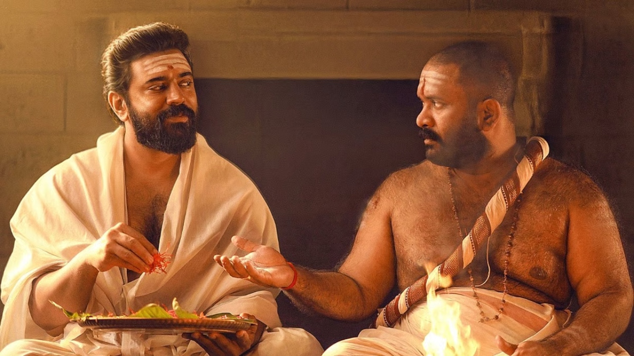 थिएटर के बाद नास्तिक पुजारी का रोमांस OTT पर मचा रहा धमाल, मलयालम फिल्म को मिली IMDb 8.4 रेटिंग