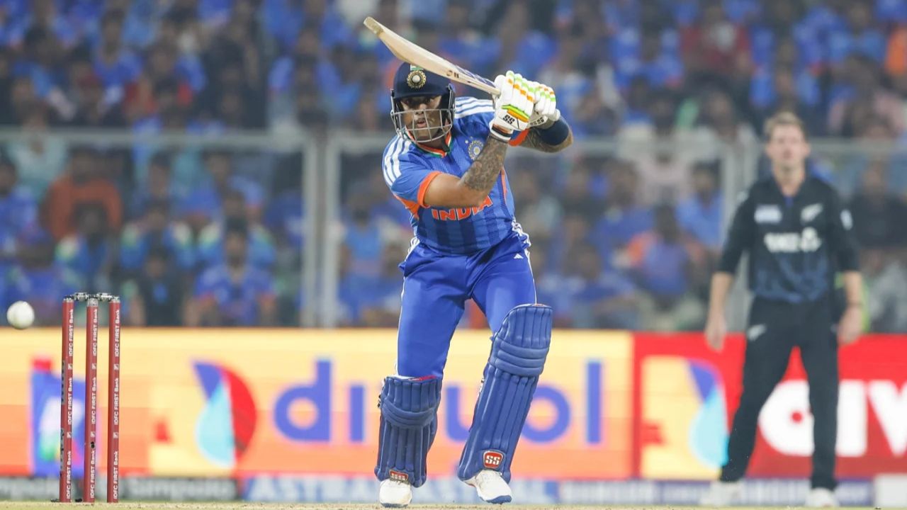 IND vs NZ: सूर्यकुमार यादव ने रचा इतिहास, T20I में ऐसा कारनामा करने वाले भारत के तीसरे खिलाड़ी बने