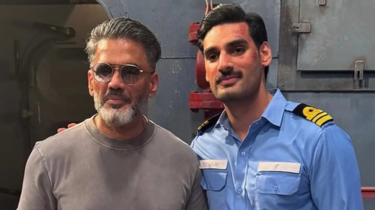 ‘डर था लेकिन भागा नहीं…’ बॉर्डर 2 में पिता सुनील शेट्टी से हुई तुलना पर अहान शेट्टी ने तोड़ी चुप्पी