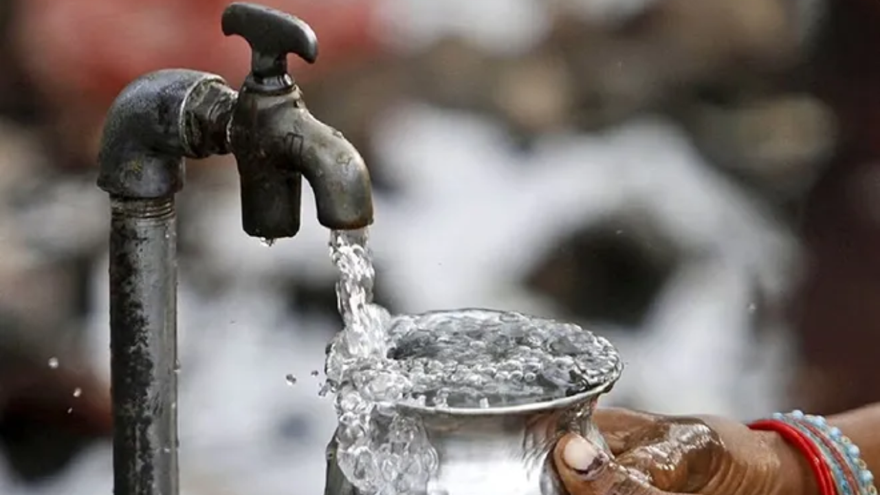 हर घर नल, फिर भी पानी को तरसे गांव, अकोला के 40 गांवों में संकट की आहट, अभियान पर उठे सवाल!