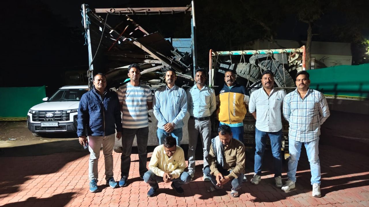 अमरावती शहर के आरटीओ कार्यालय से चोरी 10 चक्का ट्रक का पर्दाफाश, 24 घंटे में खुलासा; 8 लाख का माल जब्त