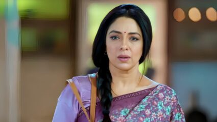 रजनी का चैप्टर क्लोज, अहमदाबाद में होगा अनुपमा का ग्रैंड कमबैक, वसुंधरा कोठारी मचाएगी नया बवाल