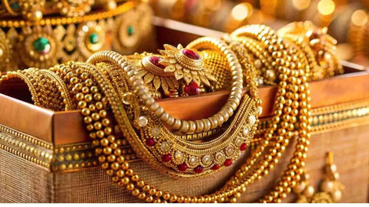 मिथुन समेत इन 3 राशि के जातकों के लिए सोना है नुकसानदेह! जानिए किनके लिए है शुभ ही शुभ