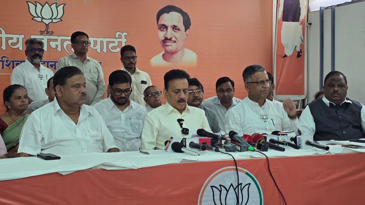 नासिक में बैसाखियों की ज़रूरत नहीं, शिंदे और अजित पवार गुट की सत्ता में भागीदारी को रेड सिग्नल