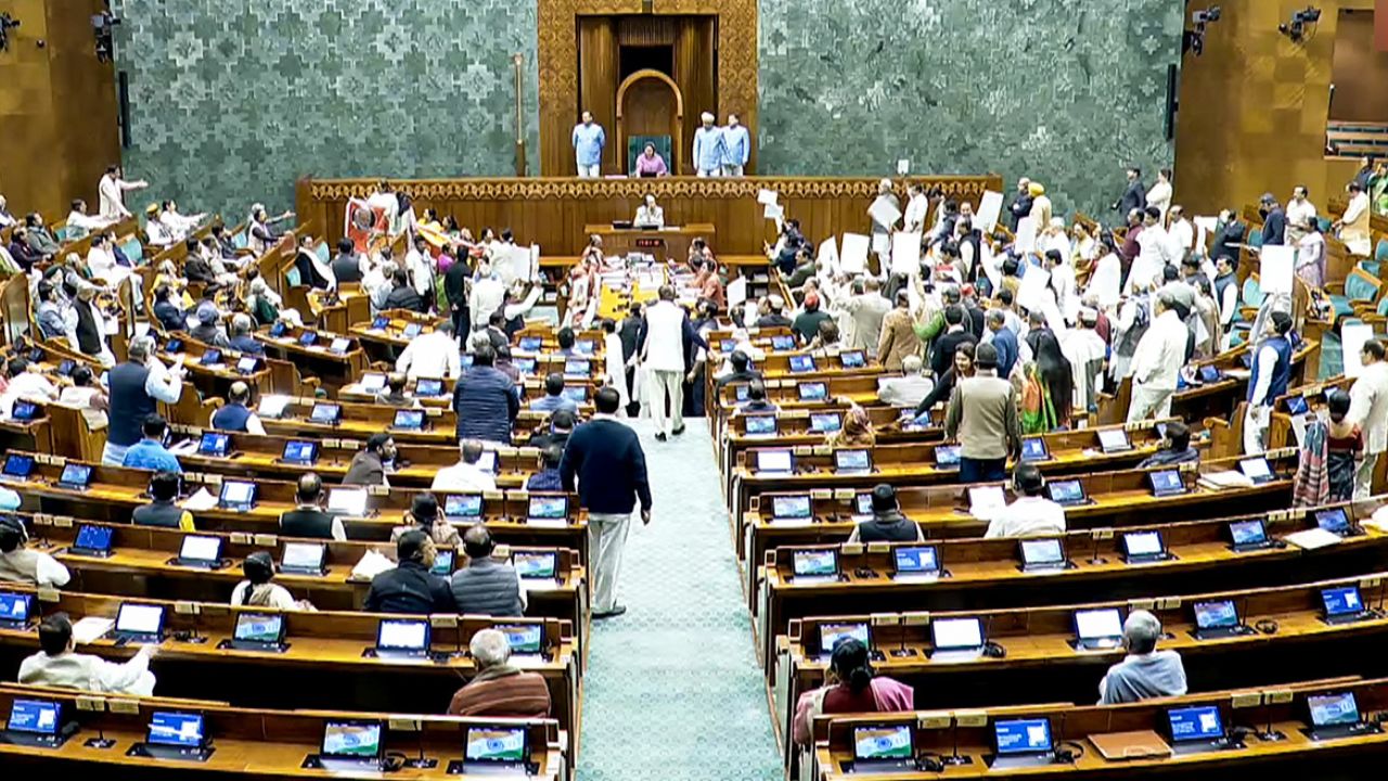 लोकसभा में टूटा मनमोहन का 21 साल पुराना रिकॉर्ड, PM के जवाब के बिना राष्‍ट्रपति का भाषण पारित