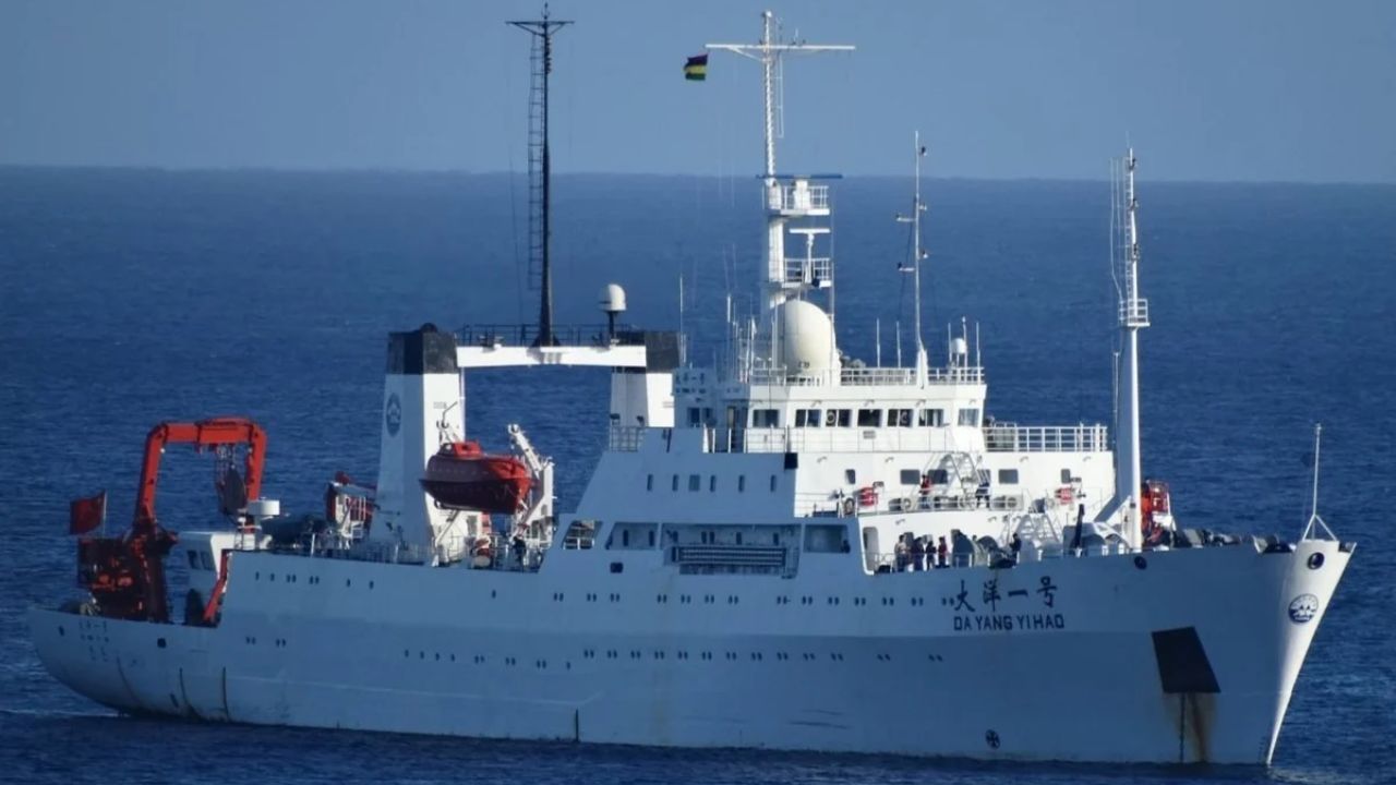 क्या ईरान को मिल रही US मूवमेंट की जानकारी? USS लिंकन के पास दिखा चीनी जहाज, अरब सागर में हलचल तेज