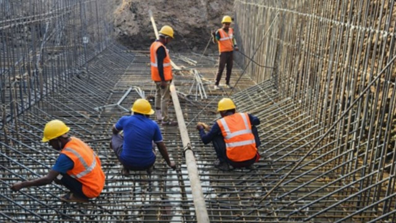 नासिक, देवलाली और ओढा स्टेशनों पर बुनियादी ढांचे का विस्तार