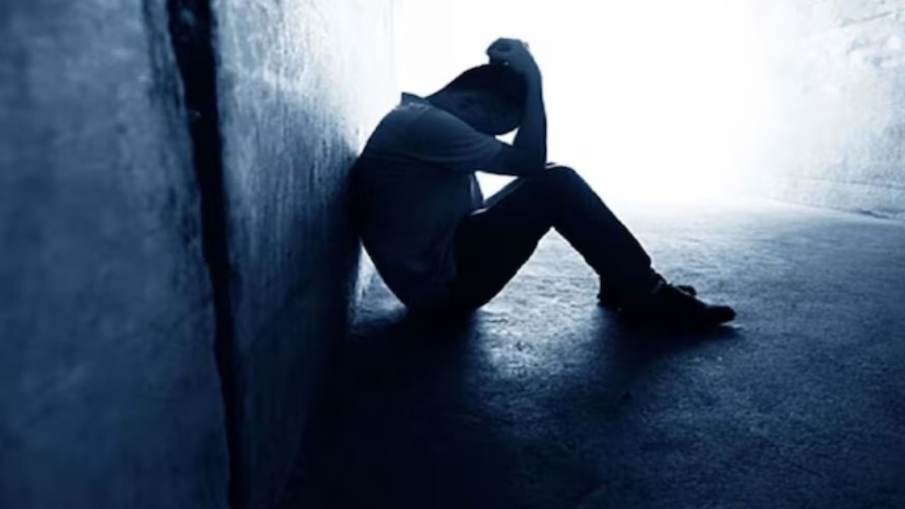 10 साल के बच्चे ने लगा ली फांसी, महाराष्ट्र के गढ़चिरोली में मचा हड़कंप, मामले की जांच में जुटी पुलिस