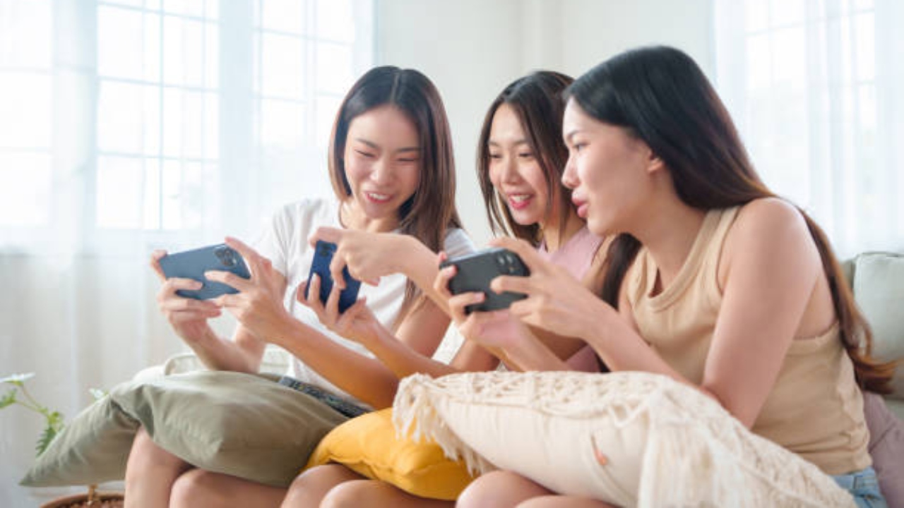 जिस गेम को समझा टाइमपास, उसी ने उजाड़ दिया घर, गाजियाबाद में तीन बहनों ने ले ली अपनी जान