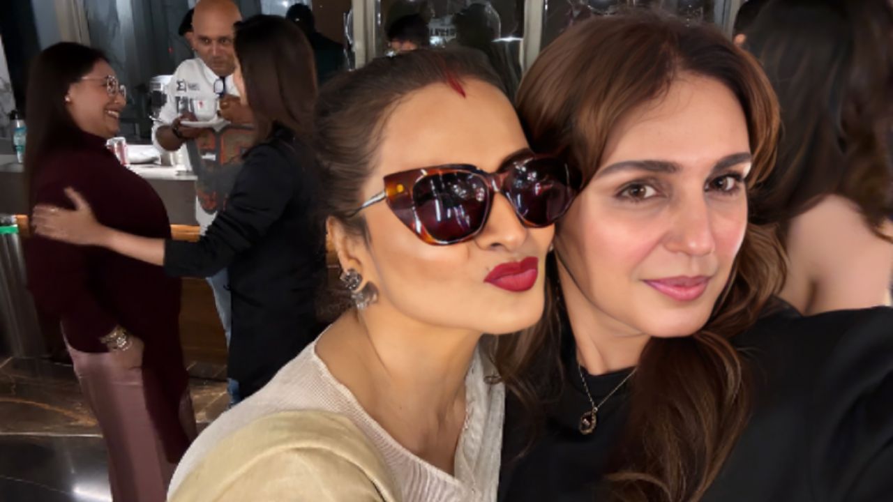Huma Qureshi Rekha Photo: रेखा संग तस्वीर शेयर कर भावुक हुईं हुमा कुरैशी, कही दिल छू लेने वाली बात