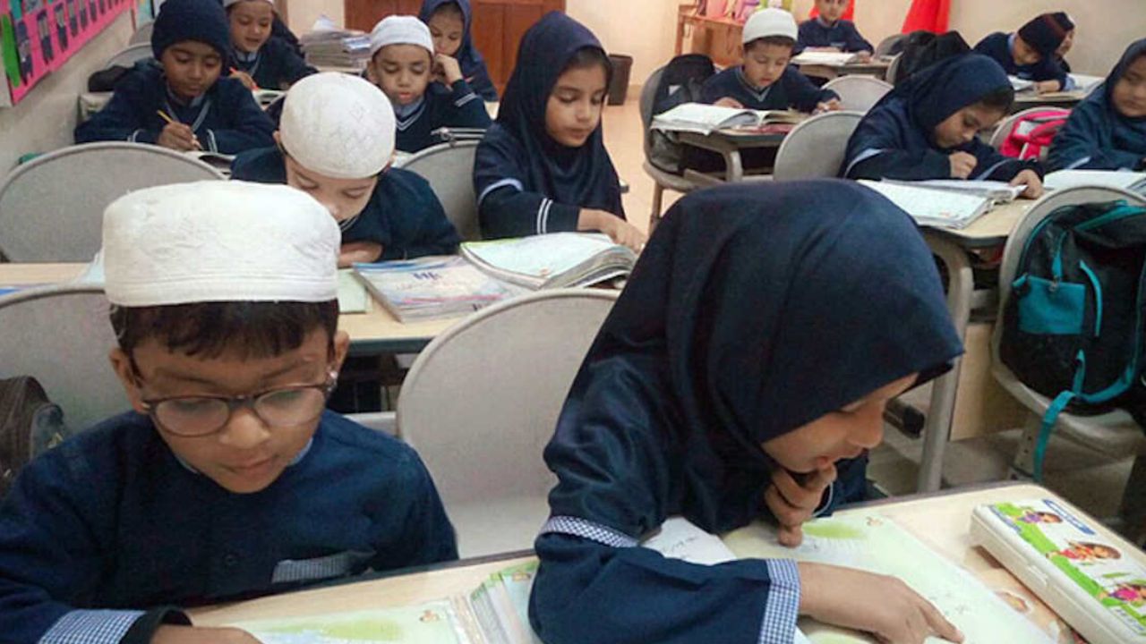 रमजान में स्कूलों की बदली टाइमिंग…भड़की भाजपा, बोली-हिंदू त्योहारों पर क्यों नहीं छूट?