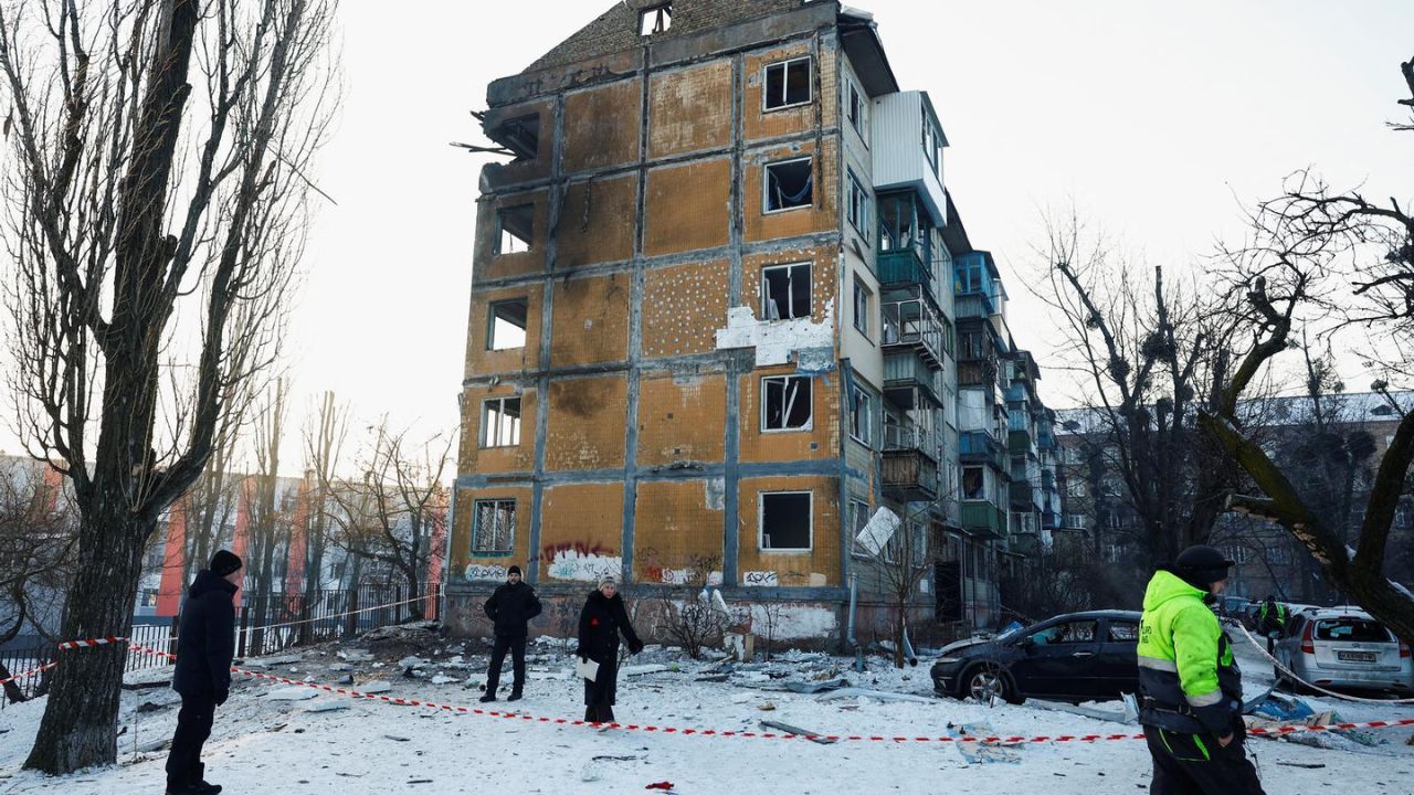 रूस ने तोड़ा ट्रंप का ‘सीजफायर’, भीषण ठंड में यूक्रेन पर दागीं 71 मिसाइलें; लाखों लोग बेहाल