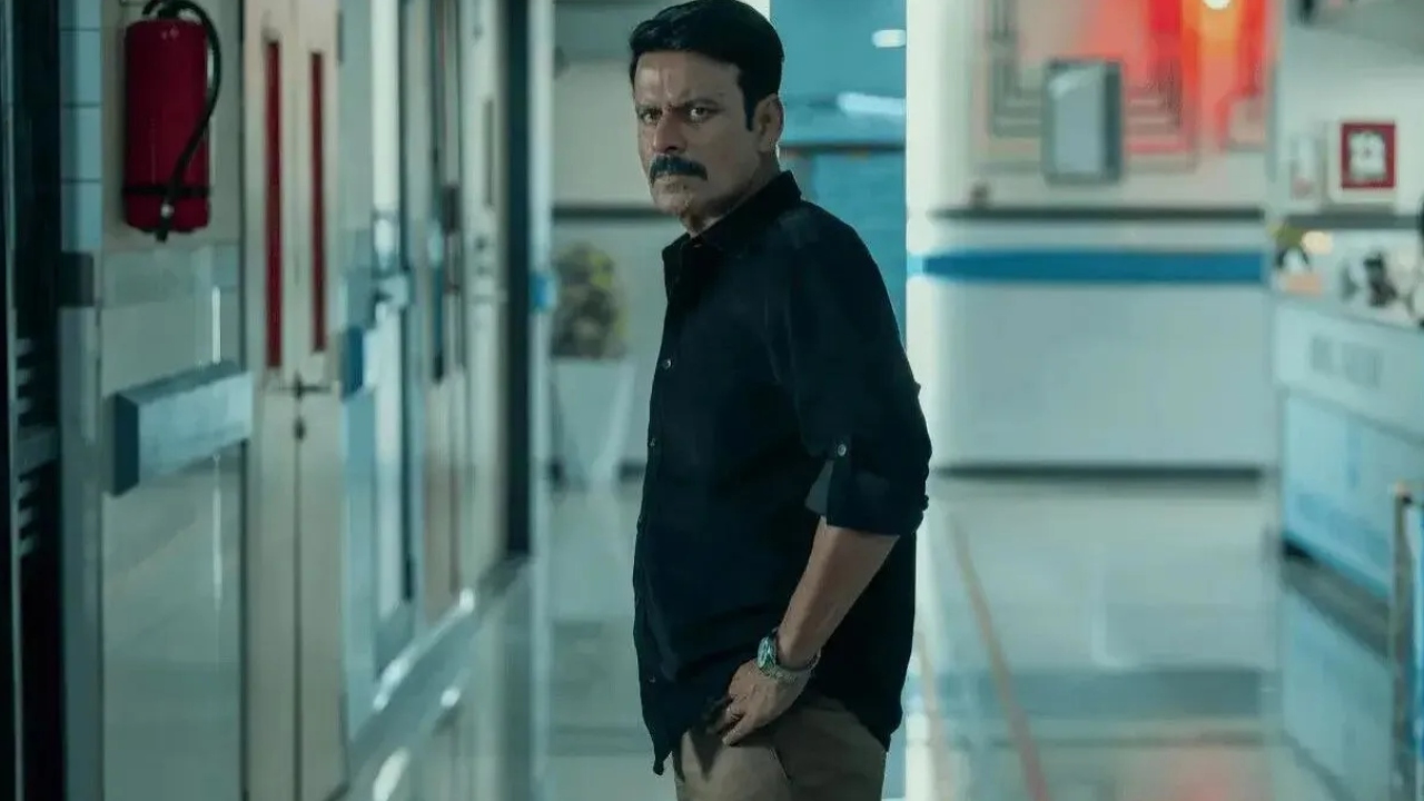 Manoj Bajpayee की फिल्म &lsquo;घूसखोर पंडत&rsquo; विवादों में घिरी, टाइटल को लेकर सोशल मीडिया पर बैन की मांग