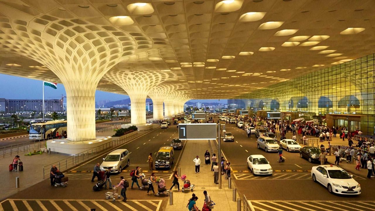 Mumbai Airport T2 पर 14 हाइब्रिड सेल्फ बैग ड्रॉप काउंटर शुरू, चेक-इन प्रक्रिया होगी तेज