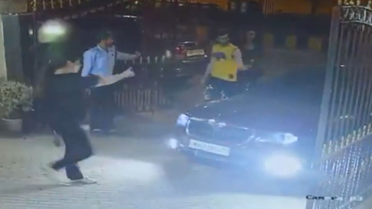 Mumbai Crime: लोखंडवाला में मॉडल को कार से कुचलने की कोशिश, एसिड अटैक की धमकी के बाद खौफनाक वारदात