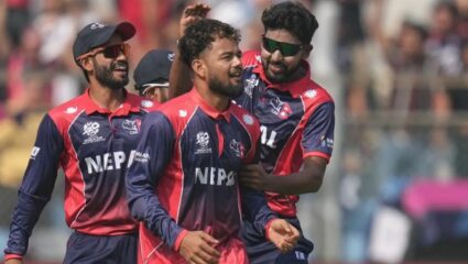 नेपाल के शेर मल्ला का कमाल, पहली ही गेंद पर झटका इंग्लिश बल्लेबाज का विकेट, इंटरनेशनल डेब्यू में बनाया रिकॉर्ड