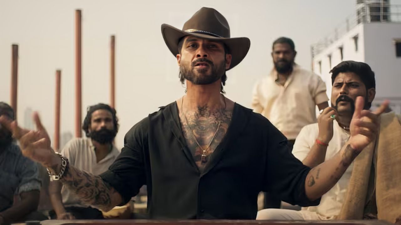 ‘ओ रोमियो’ पर खतरे की तलवार, पिता की छवि खराब करने का आरोप लेकर कोर्ट पहुंचीं सनोबर शेख