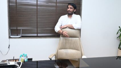 पिता की खाली कुर्सी को देख भावुक हुए पार्थ पवार, NCP ऑफिस लाई गई अजित पवार की अस्थियां, इमोशनल कर देगा VIDEO