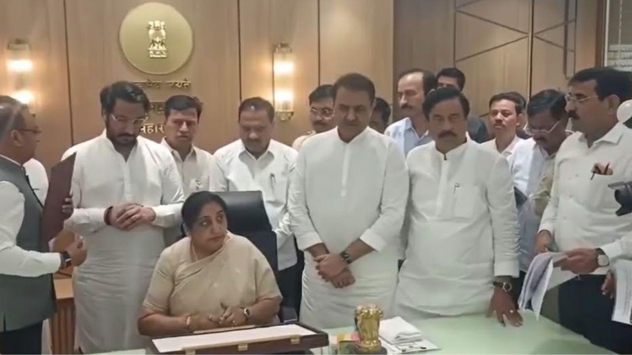 सुनेत्रा पवार ने संभाला पदभार, सिद्धिविनायक का आशीर्वाद लेकर शुरू किया काम, आज पहली कैबिनेट बैठक