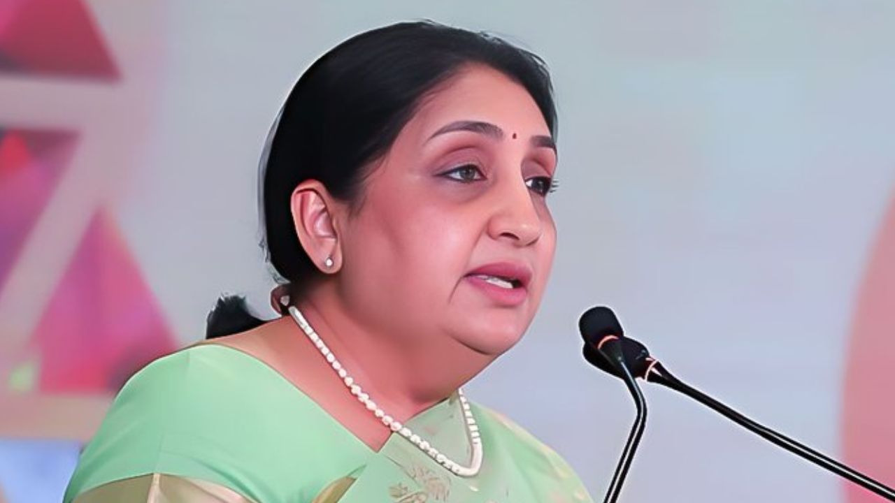 राजनीति ही नहीं, संगीत-फोटोग्राफी और पेंटिंग की भी शौकीन हैं सुनेत्रा पवार, जानिए डिप्टी सीएम की अनसुनी कहानी