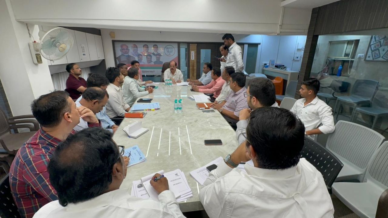 विधायक कुमार आयलानी ने की विकास कार्यों की समीक्षा, कल्याण-अंबरनाथ रोड सहित एमएमआरडीए सड़कों की प्रगति पर बैठक