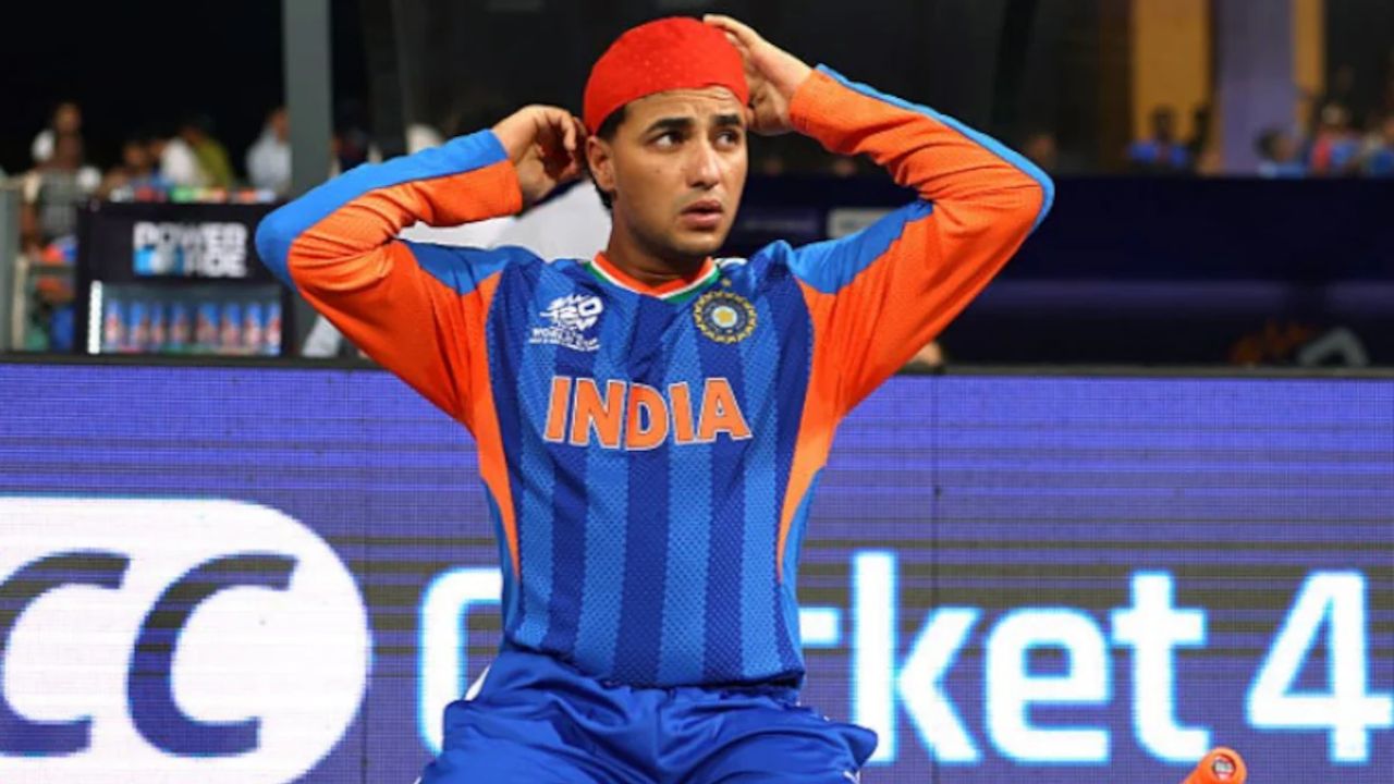 IND vs PAK: पाकिस्तान के खिलाफ मुकाबले से पहले भारत को लगा बड़ा झटका, अभिषेक शर्मा हो सकते हैं बाहर