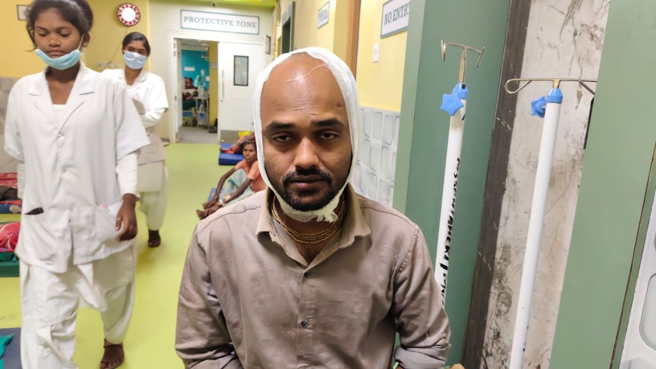 गड़चिरोली में माफियाराज: विमुस सदस्य के घर में घुसकर किया जानलेवा हमला, अवैध शराब के खिलाफ उठाई थी आवाज