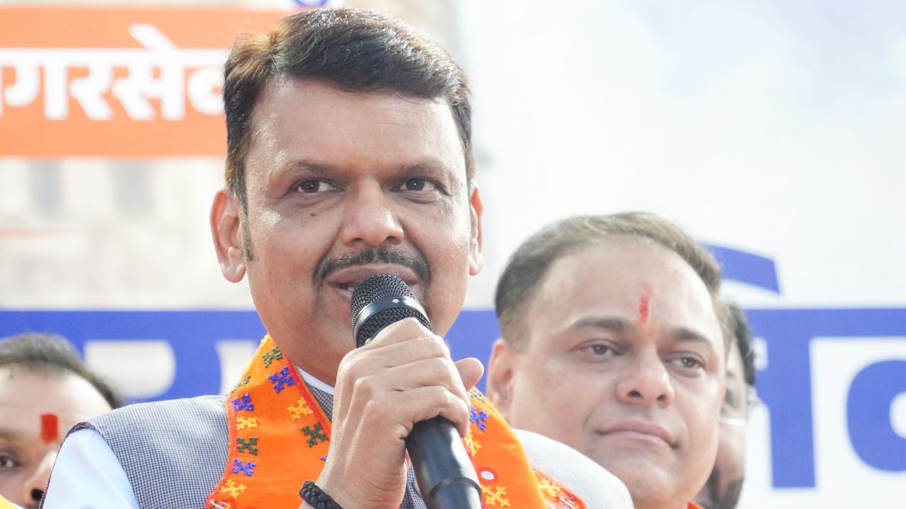 CM फडणवीस नहीं करेंगे चुनाव प्रचार, रद्द कीं 22 सभाएं, अजित पवार के निधन के बाद लिया बड़ा फैसला