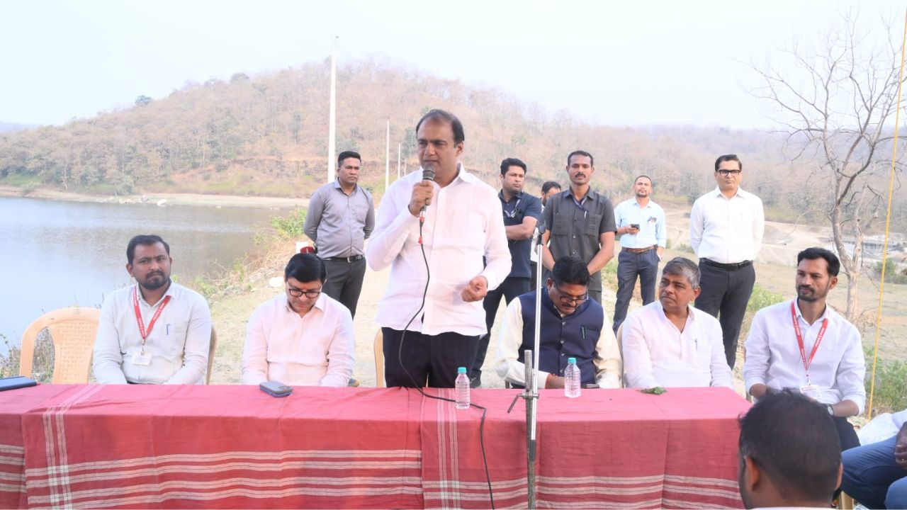 समीक्षा: पालकमंत्री भोयर ने वनजल पर्यटन स्थल का किया दौरा, वनजल पर्यटन स्थल को नहीं होगी धन की कमी