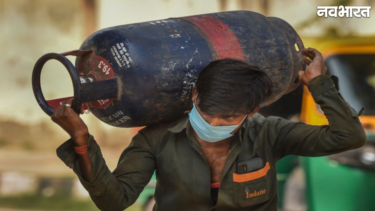 Budget 2026 से पहले बडा झटका: आज से 50 रुपये महंगा हुआ गैस सिलेंडर, देखें नए दाम