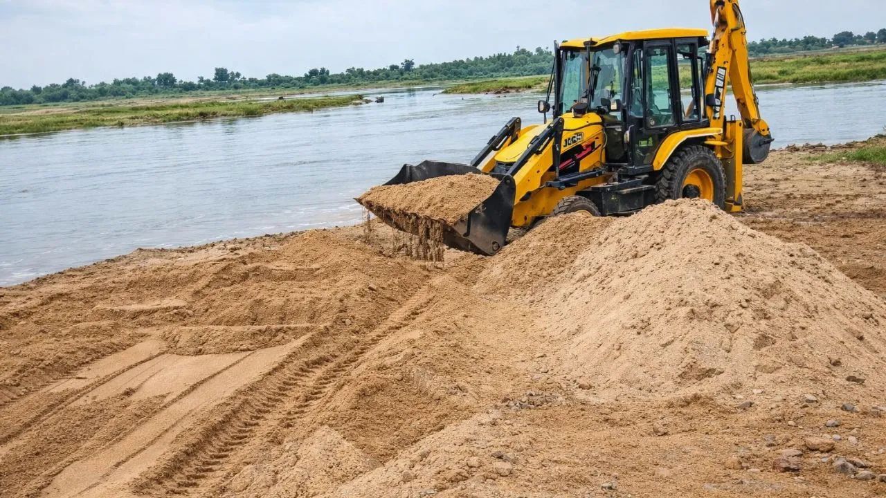 नागपुर का &lsquo;रेत सिंडिकेट&rsquo;: 80 करोड़ डकार गया कारोबारी, फिर भी रेड कार्पेट बिछाए बैठे हैं खनन अधिकारी!