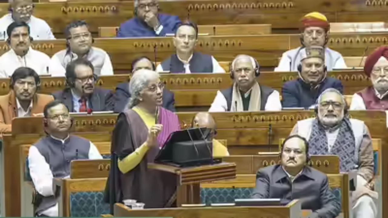 Budget 2026: क्या है महात्मा गांधी ग्राम स्वराज, जिसका निर्मला सीतारमण ने किया जिक्र? किसानों को होगा फायदा