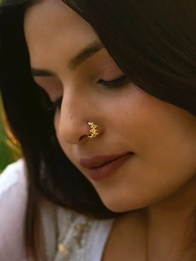 Valentine पर पार्टनर को गिफ्ट करें नोज रिंग के ये डिजाइन