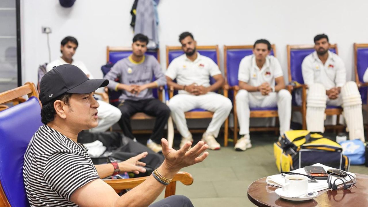 Ranji Trophy के क्वार्टर फाइनल से पहले मुंबई टीम को मिला गुरुमंत्र, क्रिकेट के भगवान ने दिया जीत का ज्ञान