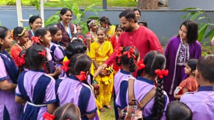 ‘मैं आयुक्त बनूंगा’ उपक्रम में बच्चों को मिला प्रशासन का अनुभव, आयुक्त ने किया प्रेरित