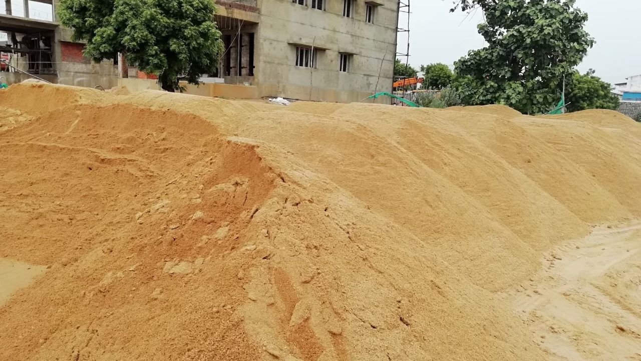 संभाजीनगर में 8 रेत घाटों की नीलामी पूरी, 26 में से 12 रेत घाटों की प्रक्रिया आगे बढ़ी