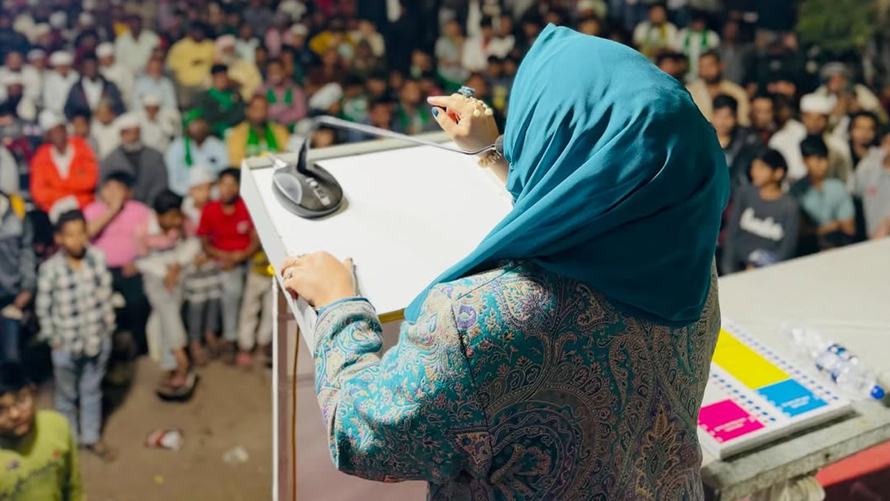 syeda falak AIMIM
